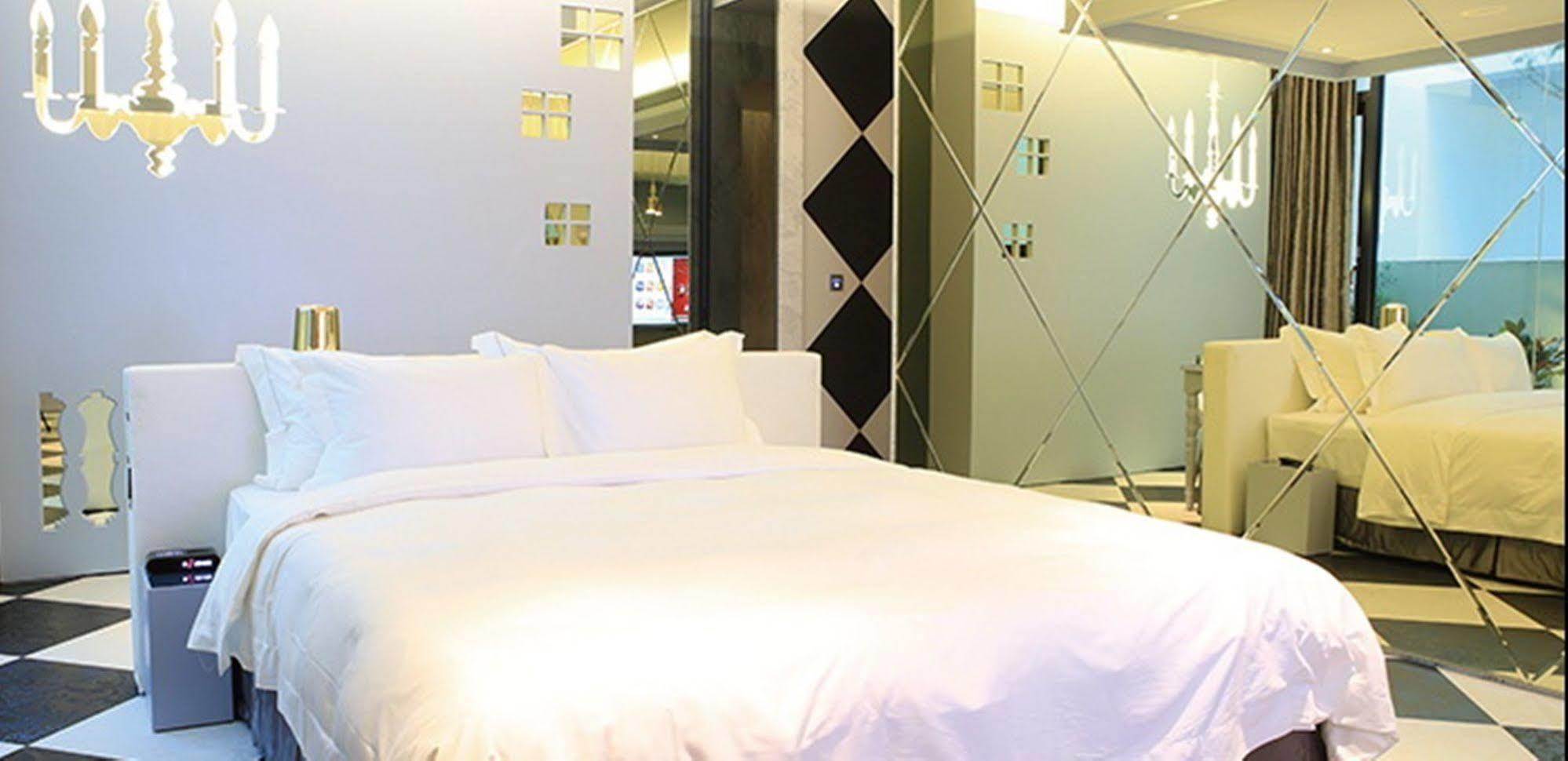 All-Ur Boutique Motel-Hsin Chu Branch Сіньчжу Екстер'єр фото
